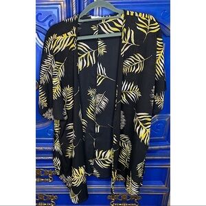 Maurices Shawl Palms Open Light Sheer Tunic S/M